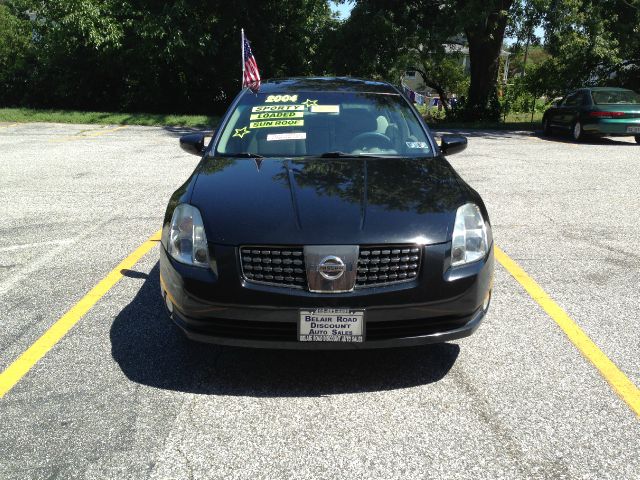 2004 Nissan Maxima SE