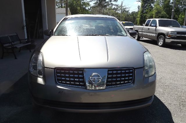 2004 Nissan Maxima SE