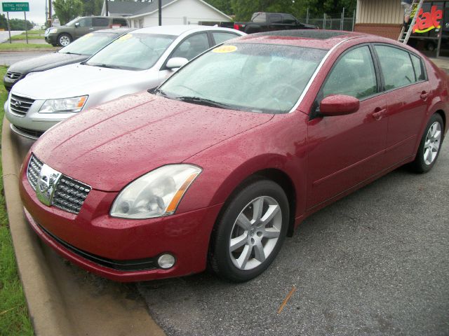 2004 Nissan Maxima SE