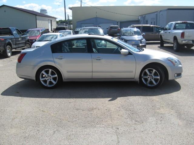 2004 Nissan Maxima 4dr 2WD Ultimate