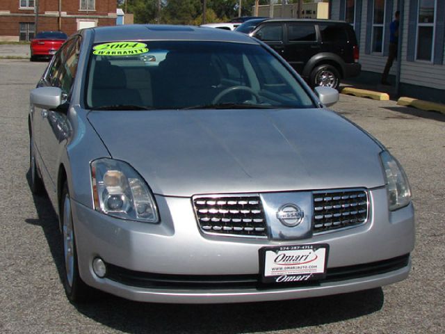 2004 Nissan Maxima SE