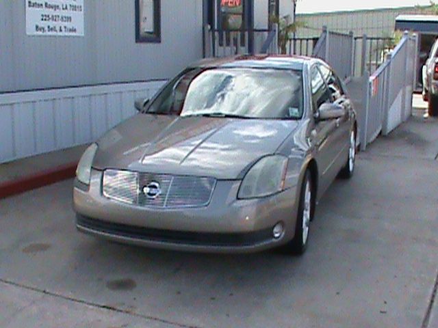 2004 Nissan Maxima SE