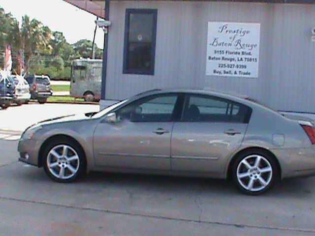 2004 Nissan Maxima SE