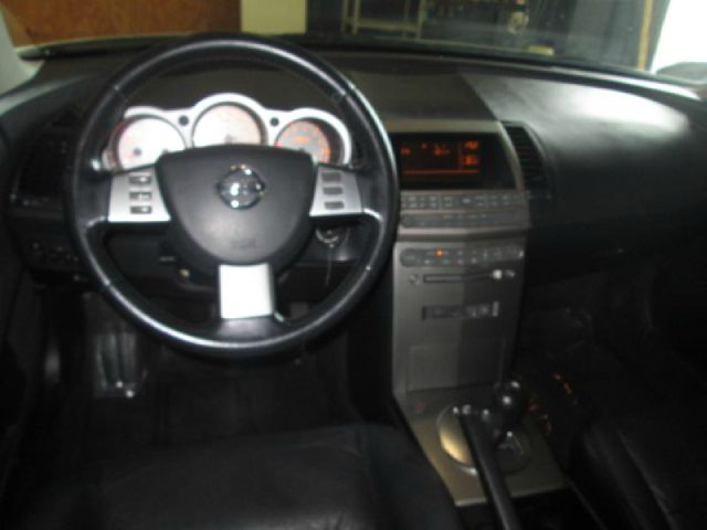 2004 Nissan Maxima SE