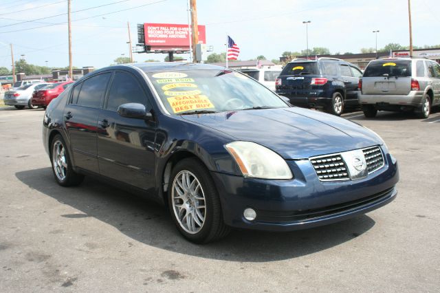 2004 Nissan Maxima SE