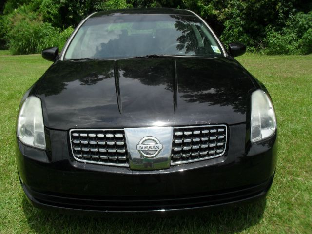 2004 Nissan Maxima SE