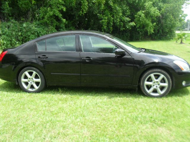 2004 Nissan Maxima SE