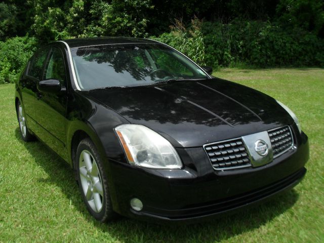 2004 Nissan Maxima SE