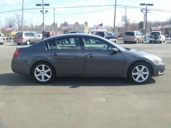 2004 Nissan Maxima SE