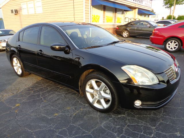 2004 Nissan Maxima SE