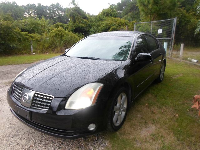 2004 Nissan Maxima SE