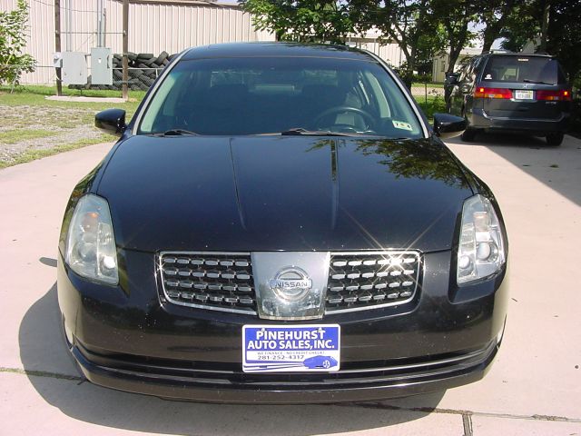 2004 Nissan Maxima SE