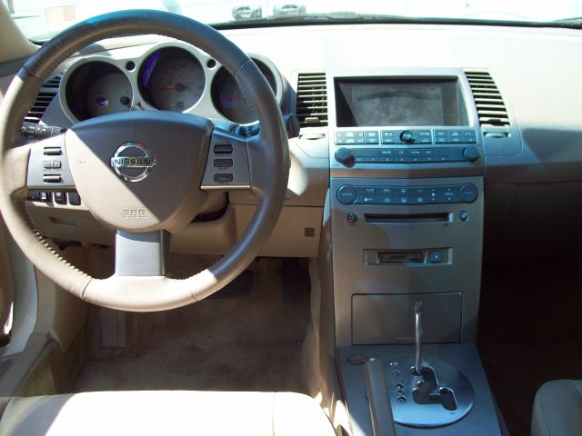 2004 Nissan Maxima SE