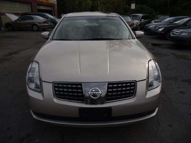 2004 Nissan Maxima 4dr Sedan