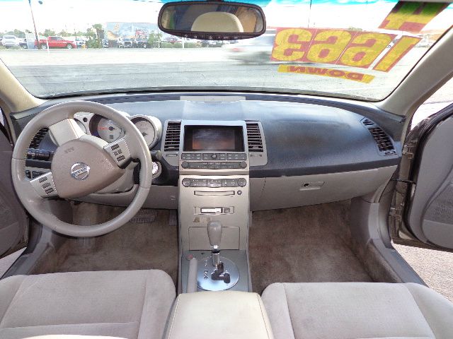 2004 Nissan Maxima SE