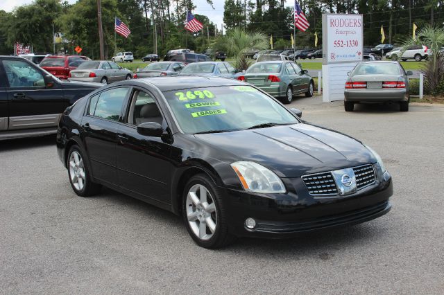 2004 Nissan Maxima SE