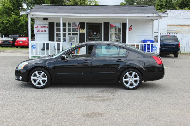 2004 Nissan Maxima SE