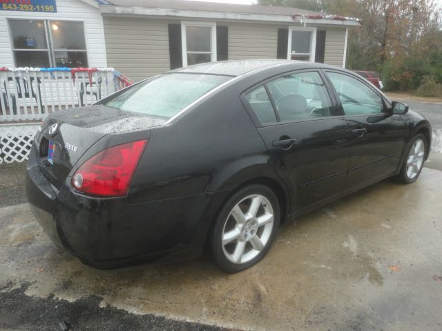 2005 Nissan Maxima Unknown