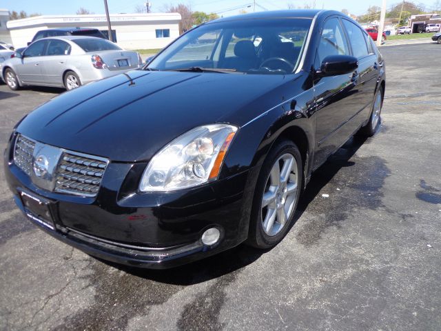 2005 Nissan Maxima SE