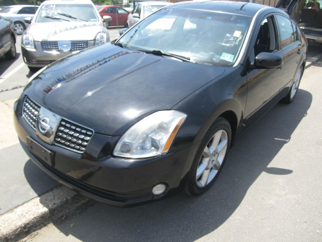 2005 Nissan Maxima SE