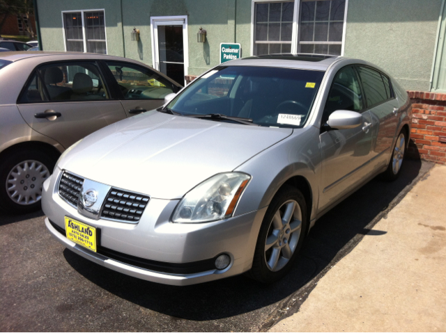 2005 Nissan Maxima SE