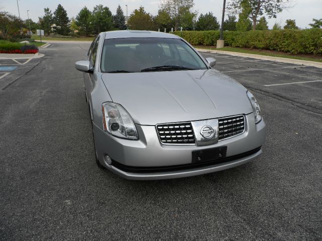 2005 Nissan Maxima SE