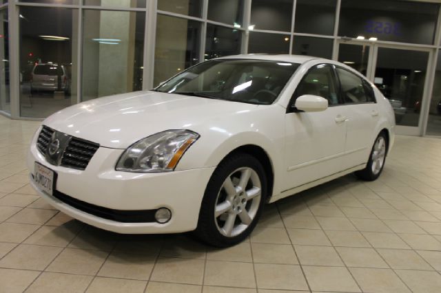 2005 Nissan Maxima SE