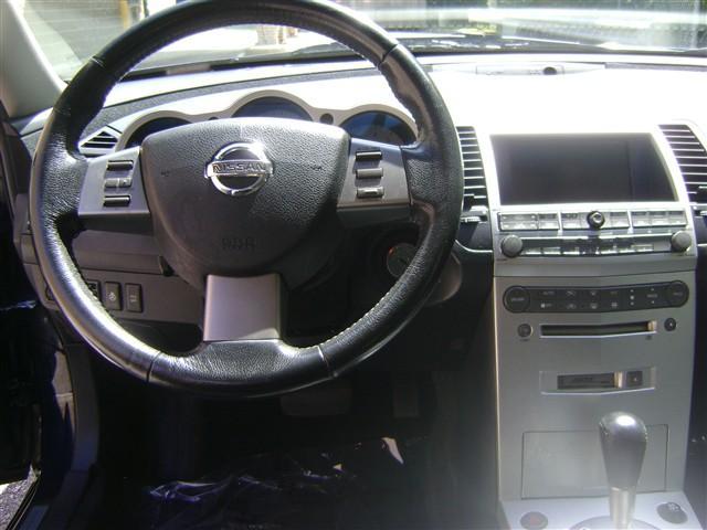 2005 Nissan Maxima LE