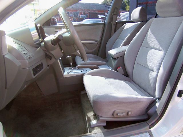 2005 Nissan Maxima SE