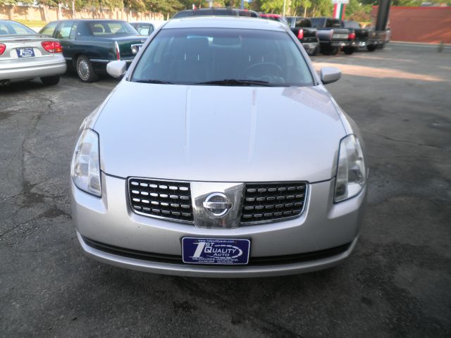 2005 Nissan Maxima SE