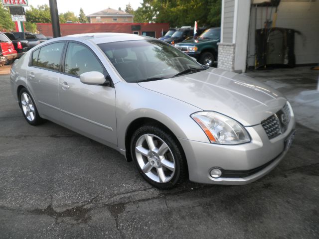 2005 Nissan Maxima SE