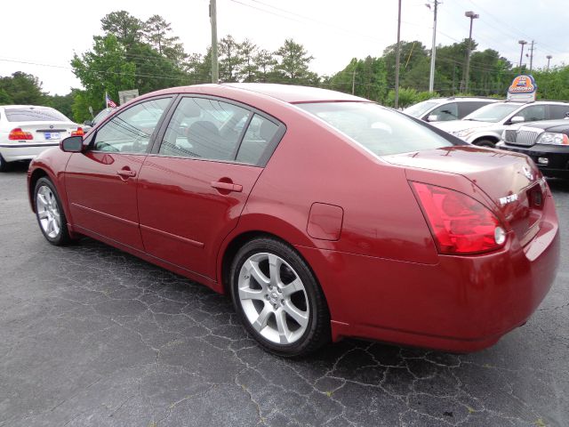 2005 Nissan Maxima SE