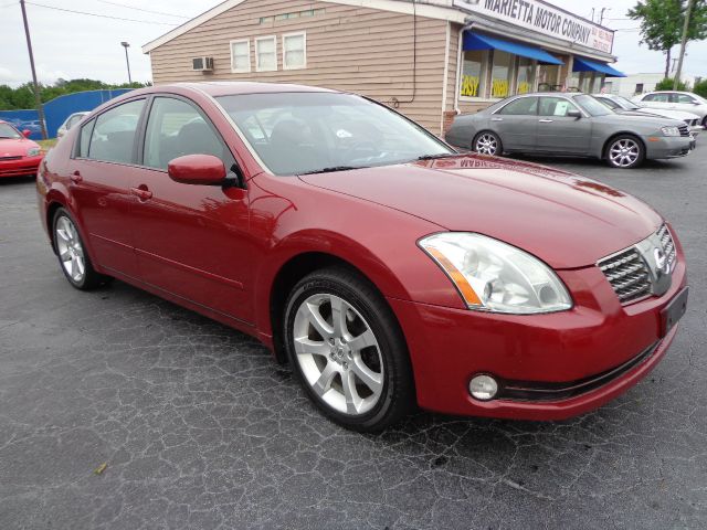 2005 Nissan Maxima SE