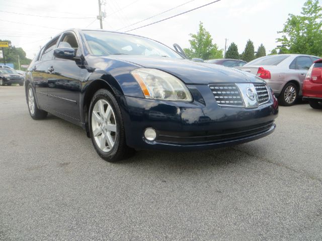 2005 Nissan Maxima SE