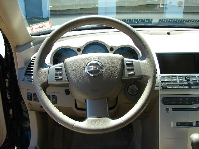 2005 Nissan Maxima Unknown