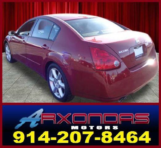 2005 Nissan Maxima SE