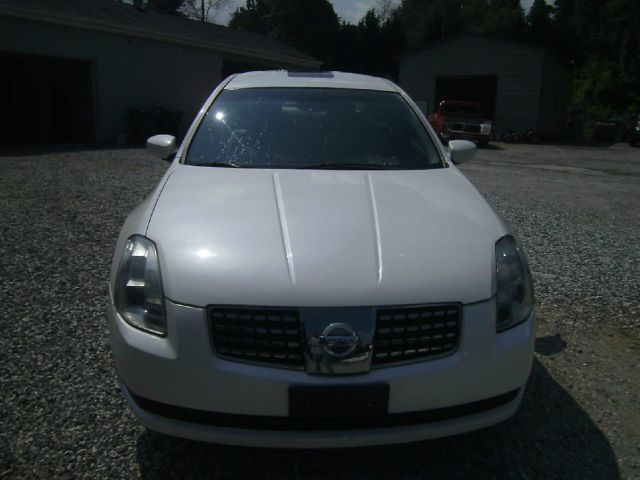 2005 Nissan Maxima SE