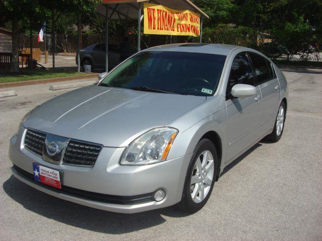 2005 Nissan Maxima SE