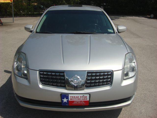 2005 Nissan Maxima SE