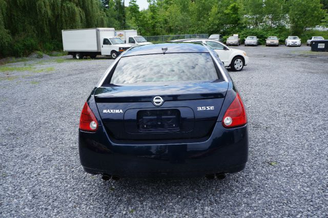 2005 Nissan Maxima Xdrive30i SUV