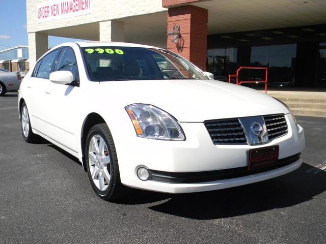 2005 Nissan Maxima ST Pickup 4D 5 1/2 Ft