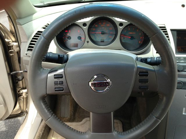 2005 Nissan Maxima SE