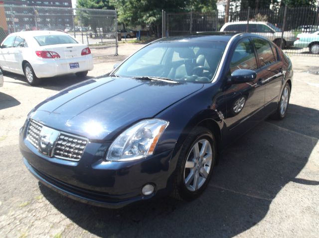 2005 Nissan Maxima SE