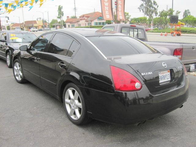 2005 Nissan Maxima SE