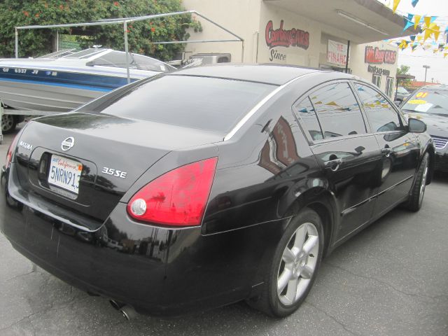 2005 Nissan Maxima SE