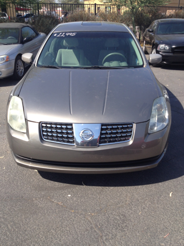 2005 Nissan Maxima SE