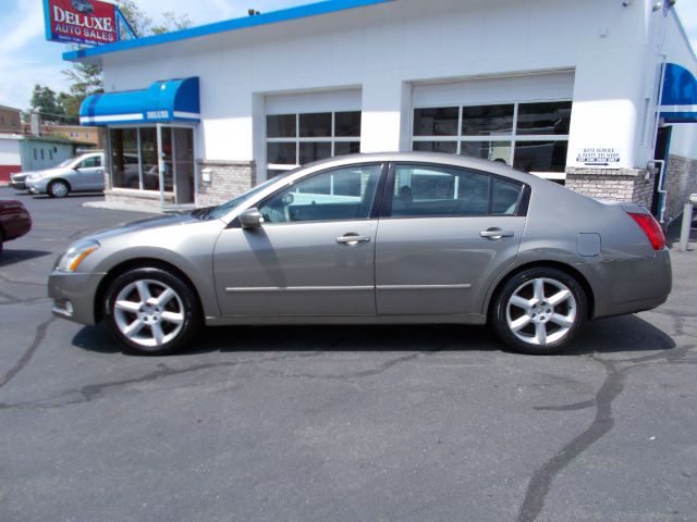 2005 Nissan Maxima SE