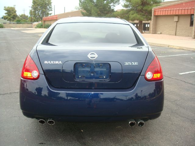 2005 Nissan Maxima Xdrive30i SUV