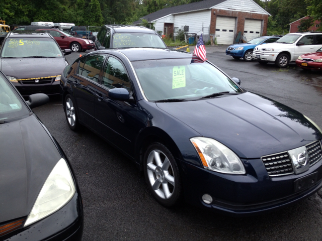 2005 Nissan Maxima SE