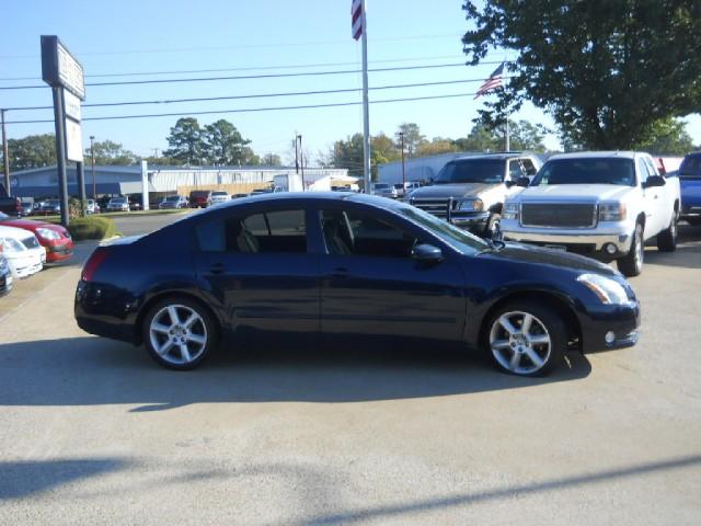 2005 Nissan Maxima 5D Sedan